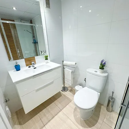 Laurel Del Pilar Comotucasa *