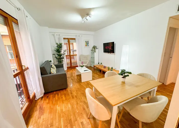 Laurel Del Pilar Comotucasa Apartment *