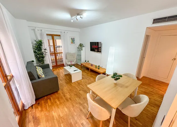 Laurel Del Pilar Comotucasa * Zaragoza